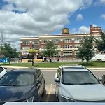 Downtown-Near Sanford Hospital-Convenient Location