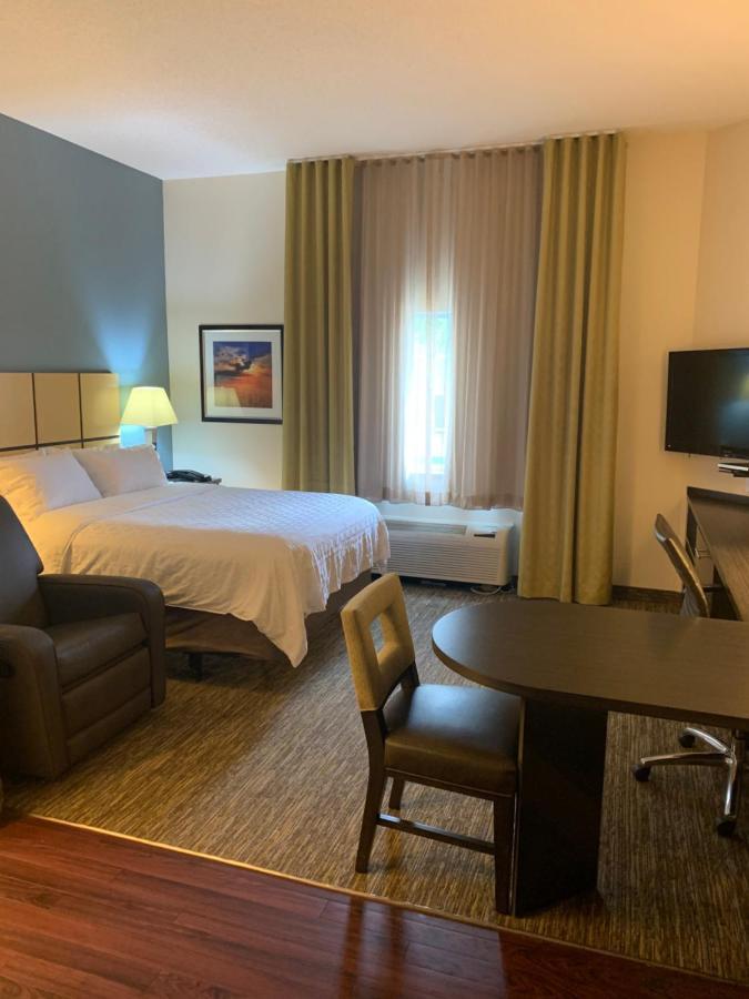 Candlewood Fargo-north Dakota State By Ihg Hotel