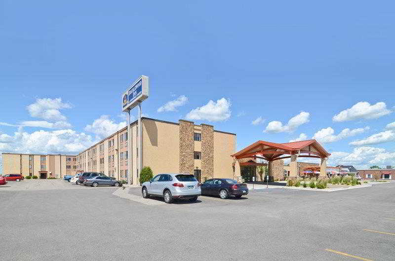Ramada By Wyndham Hotel 2*