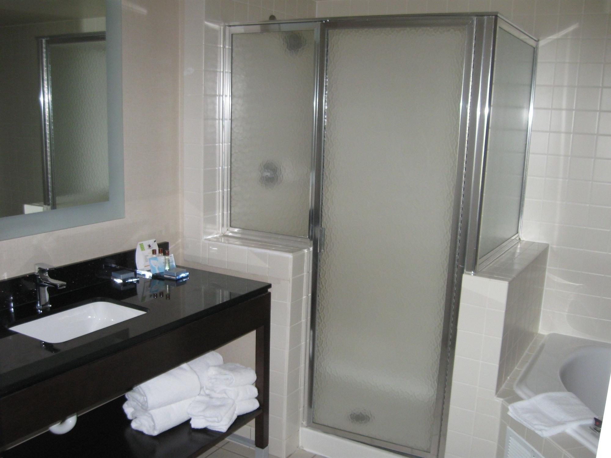 Hotel Wingate By Wyndham 3*