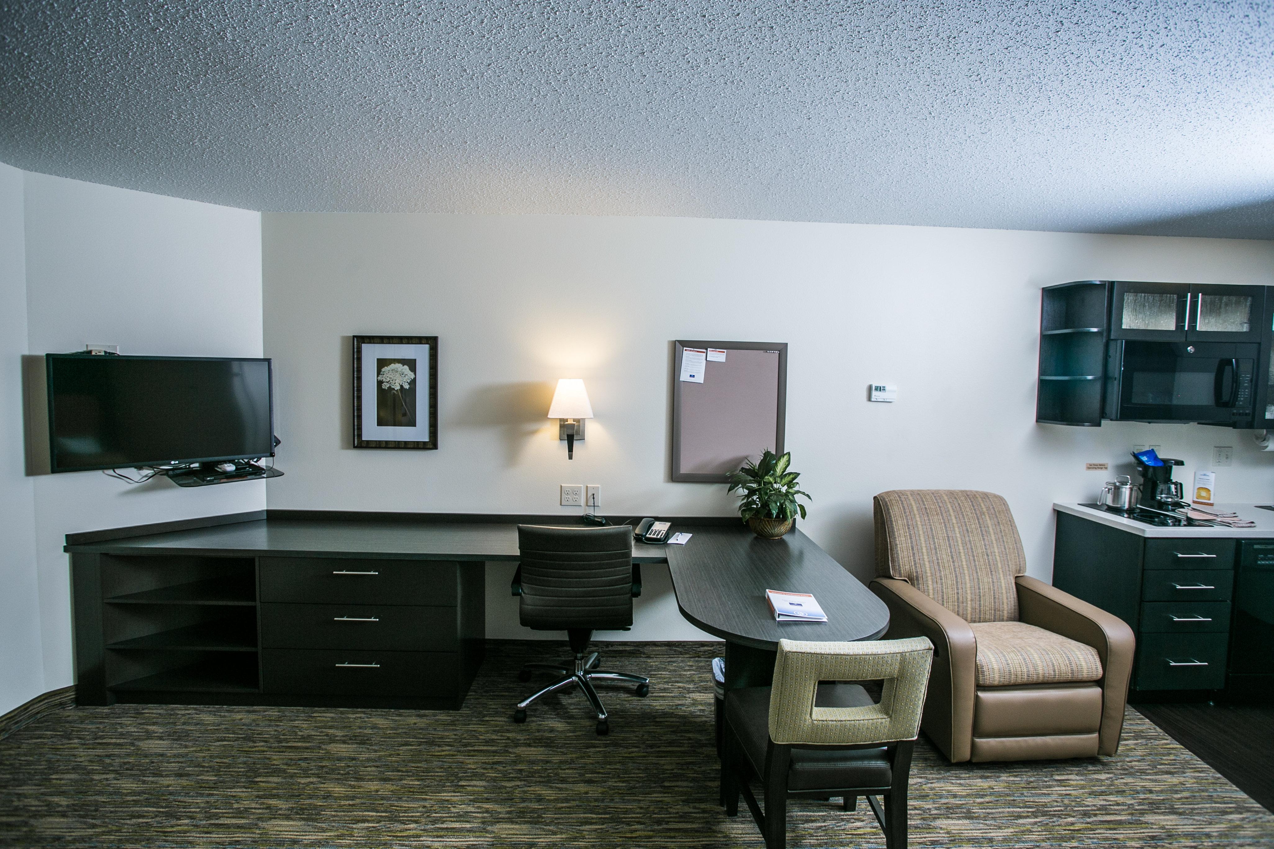 Hotel Candlewood Fargo-north Dakota State By Ihg