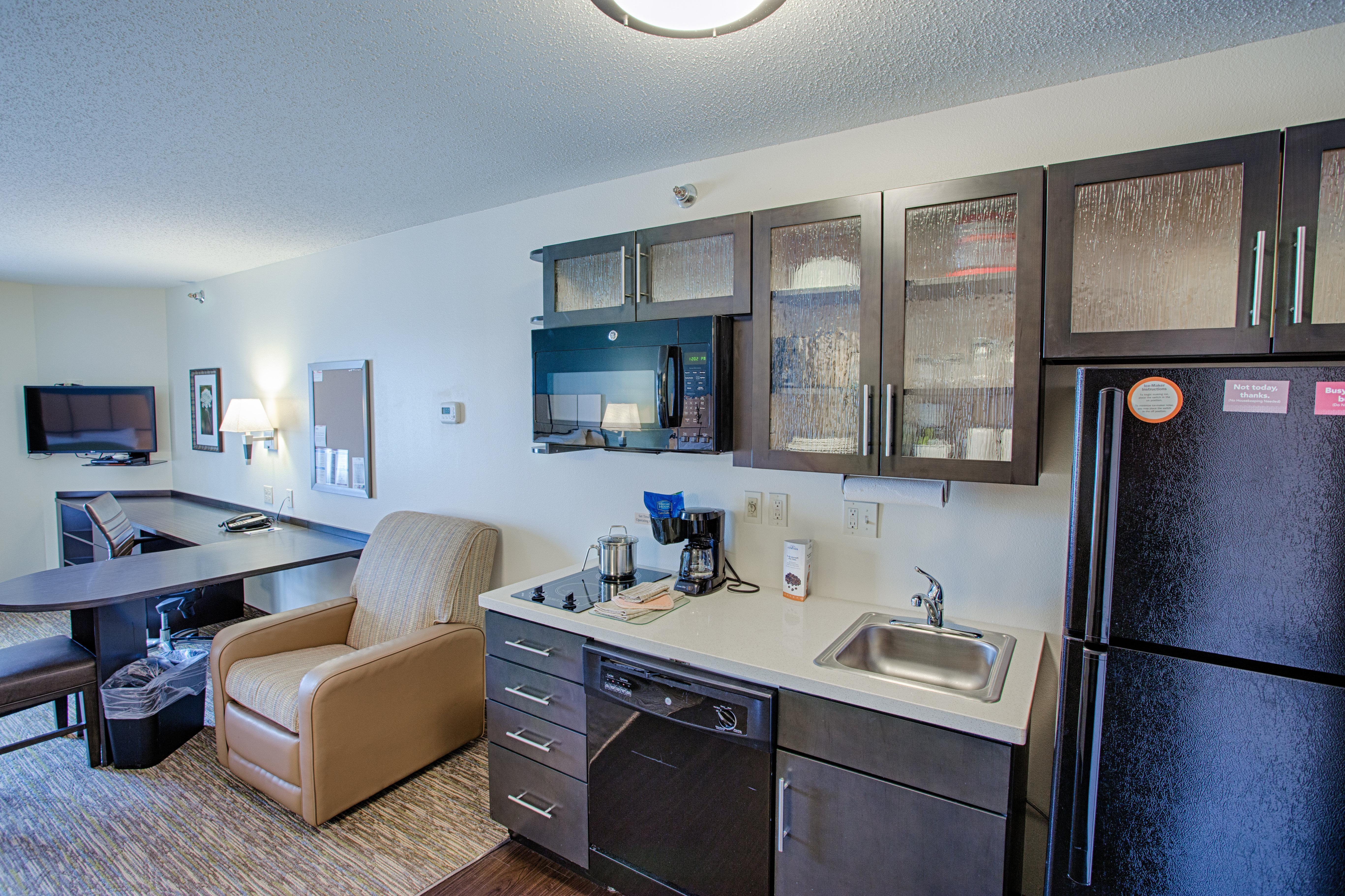 Candlewood Fargo-north Dakota State By Ihg Hotel 2*