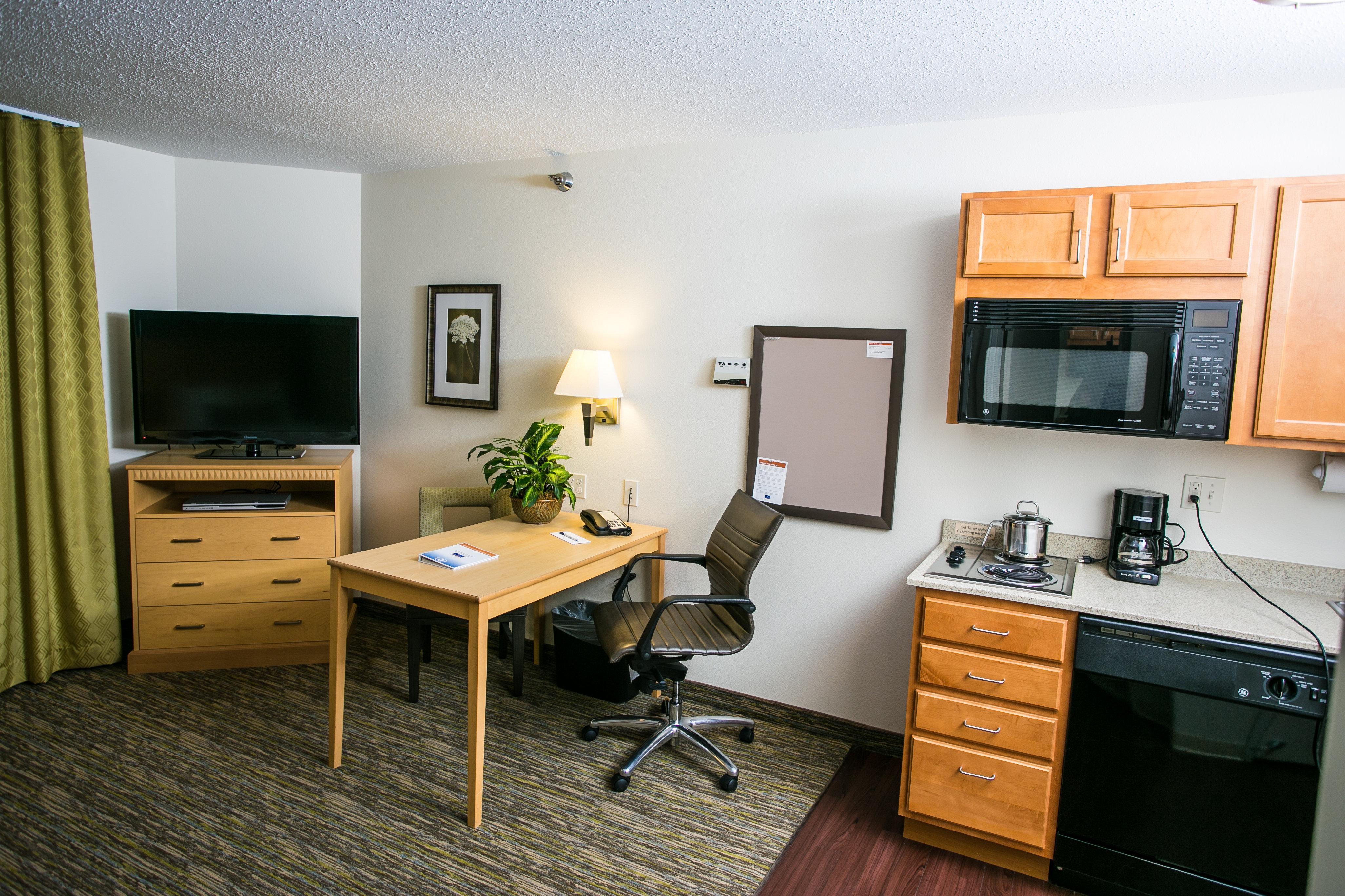 Hotel Candlewood Fargo-north Dakota State By Ihg Fargo
