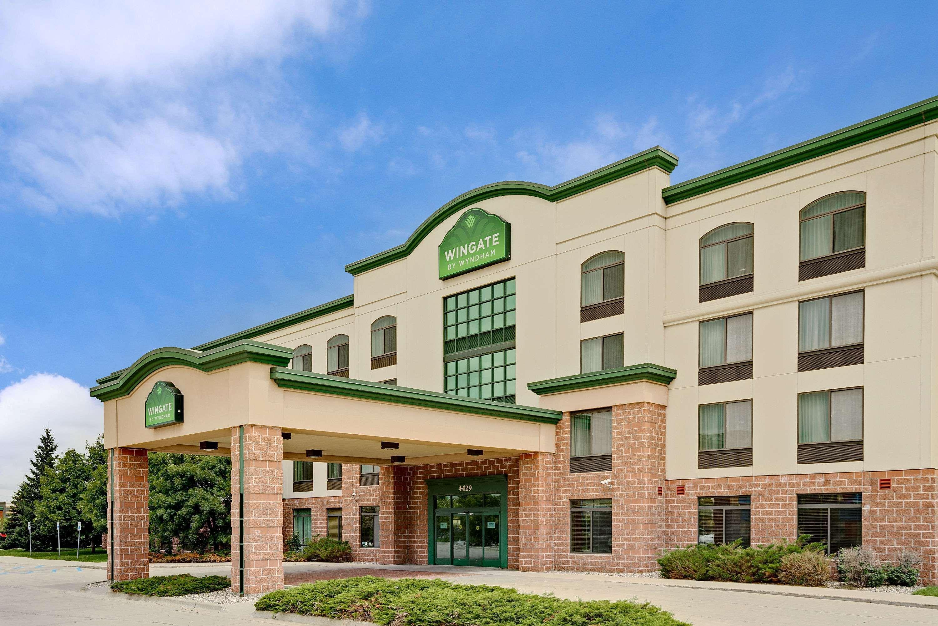 Wingate By Wyndham Fargo