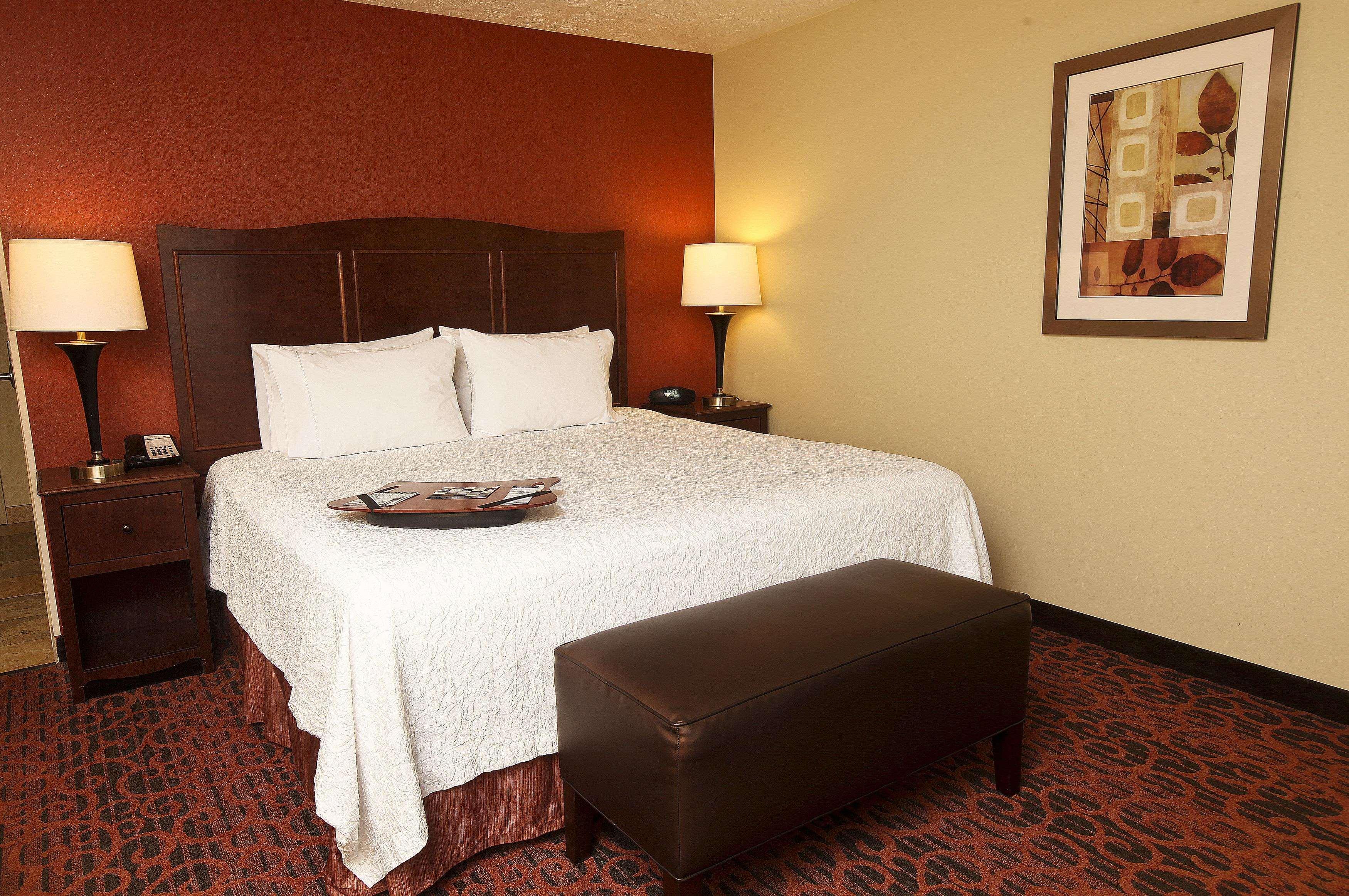 Hotel Hampton & Medical Center Fargo