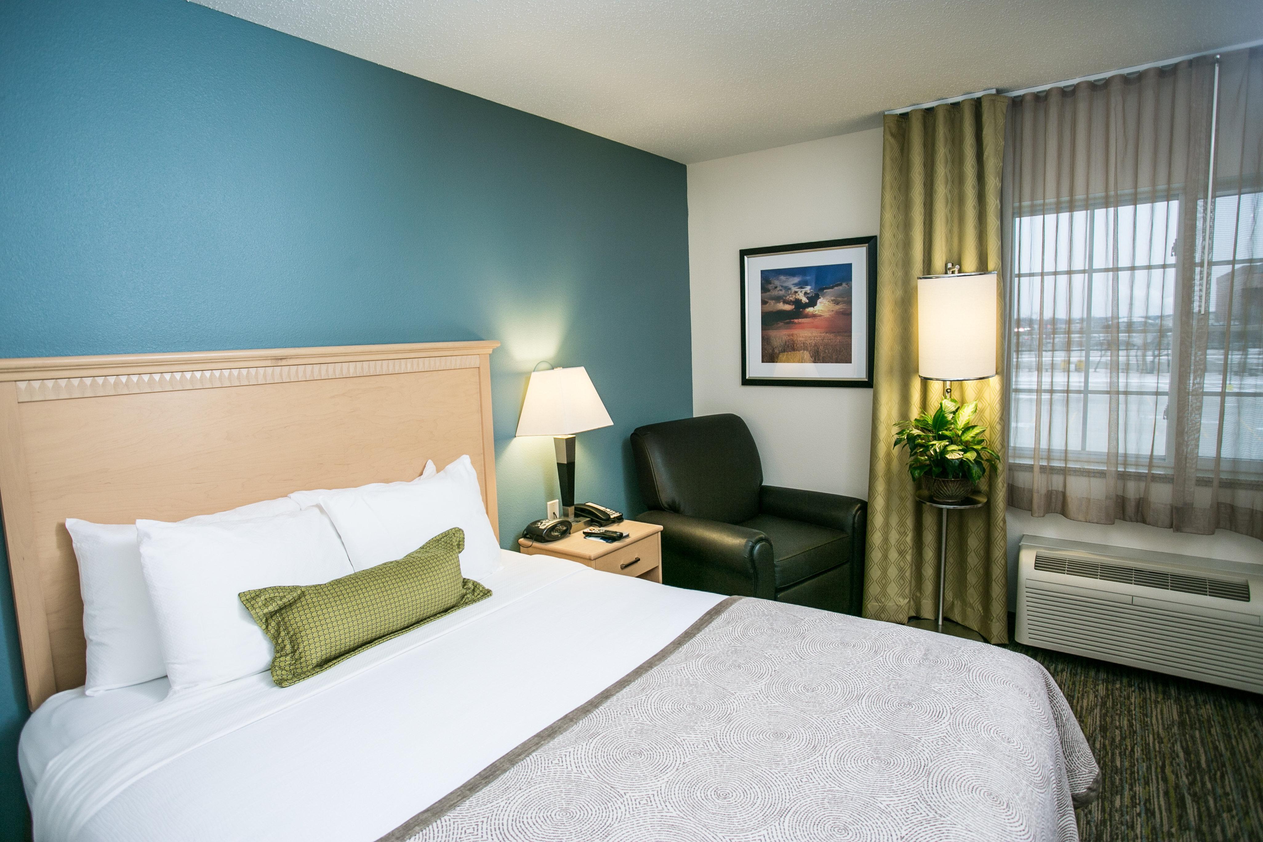 Candlewood Fargo-north Dakota State By Ihg Hotel