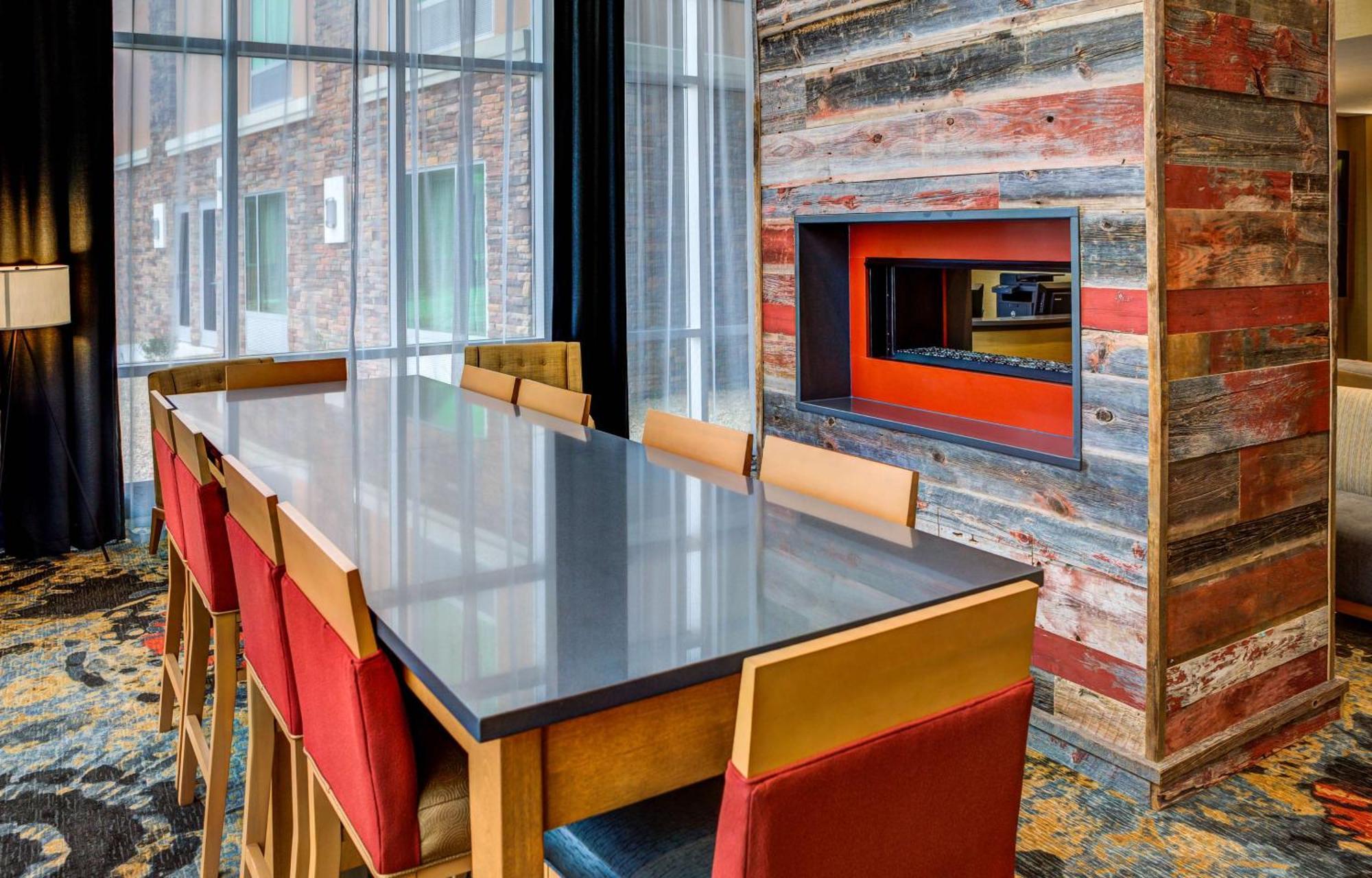 Hotel Doubletree By Hilton West Sanford Medical Center Area Fargo