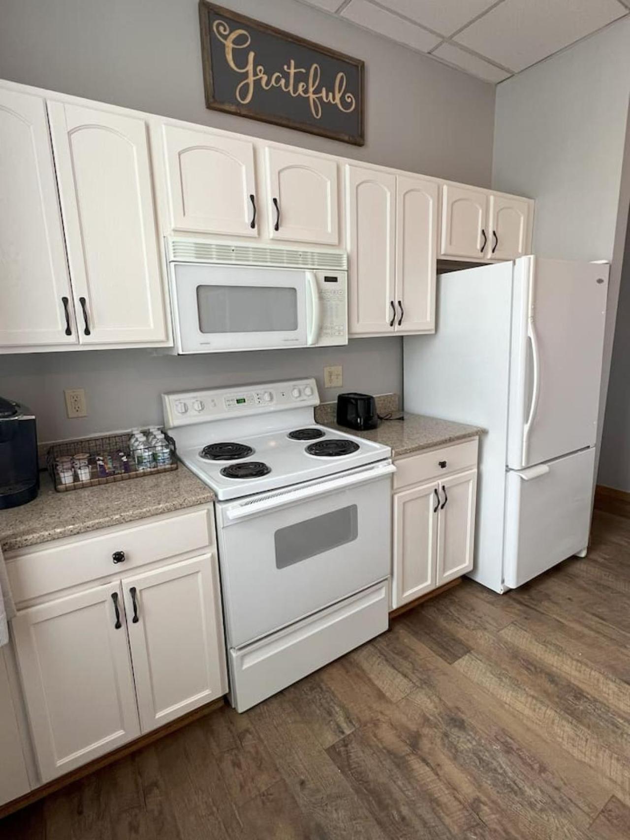 Apartment Downtown-near Sanford Hospital-convenient Location Fargo