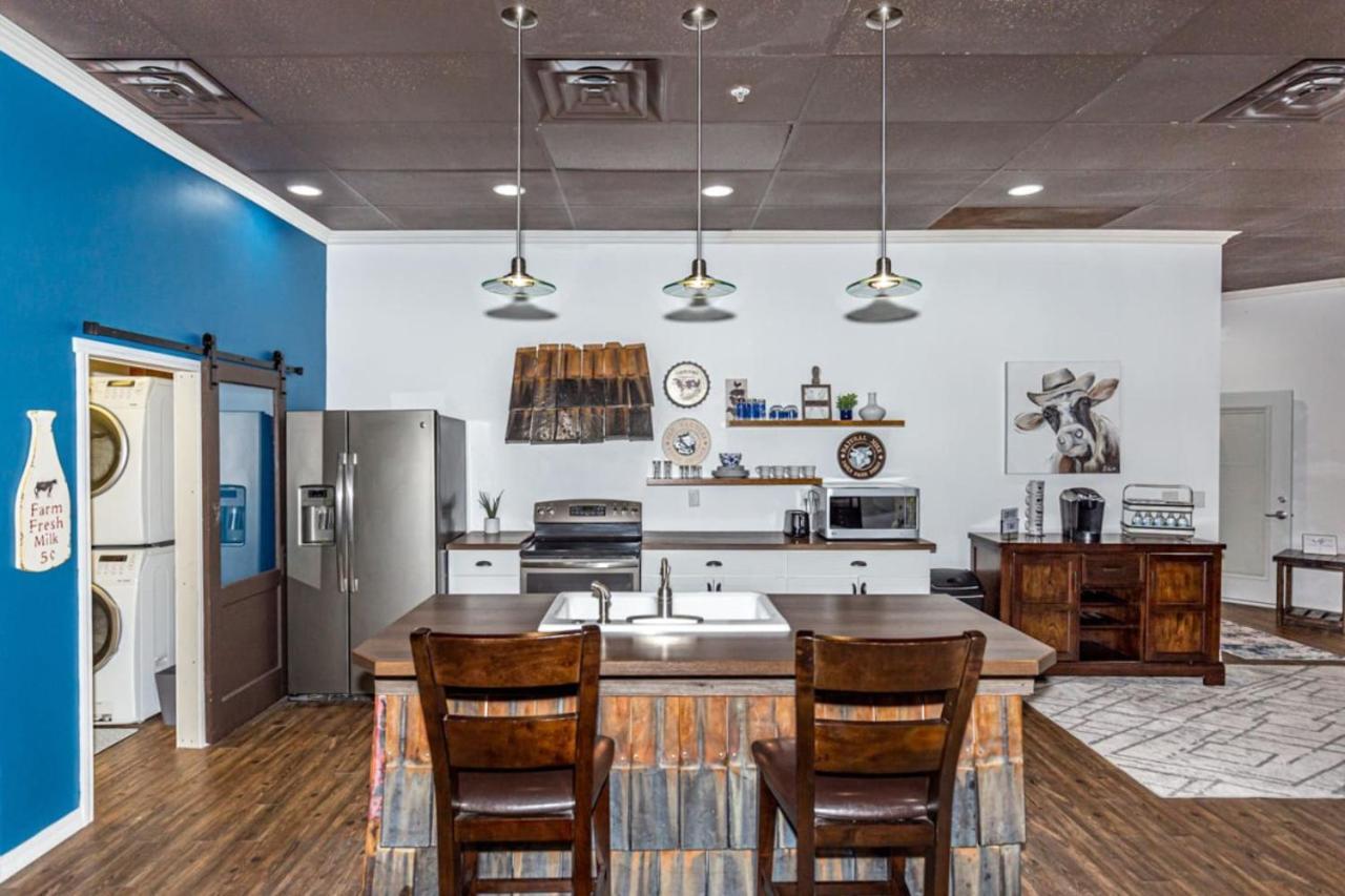 Your Next Cozy Retreat Friends Pets Welcome * Fargo