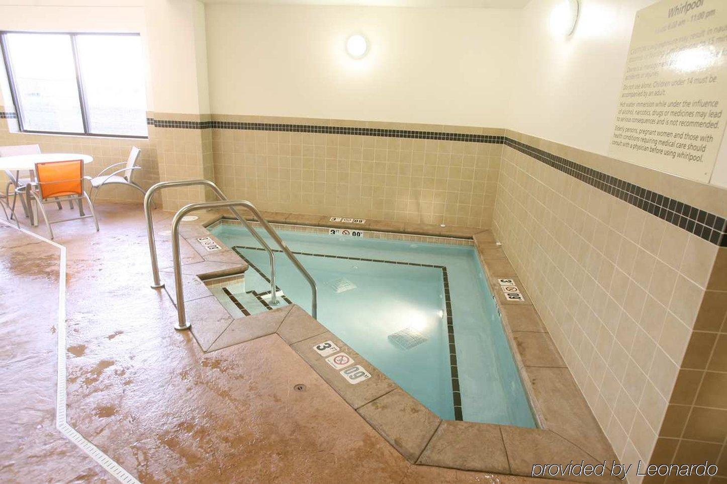 Hotel Hampton & Medical Center 3*