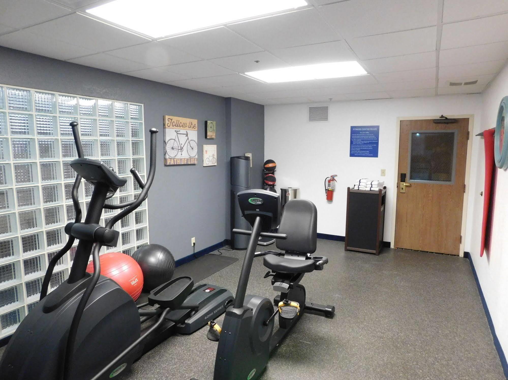 Hotel Days By Wyndham - West Acres Fargo