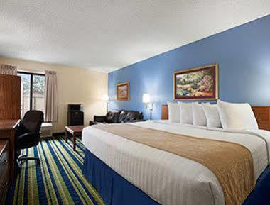 Days By Wyndham - West Acres Fargo