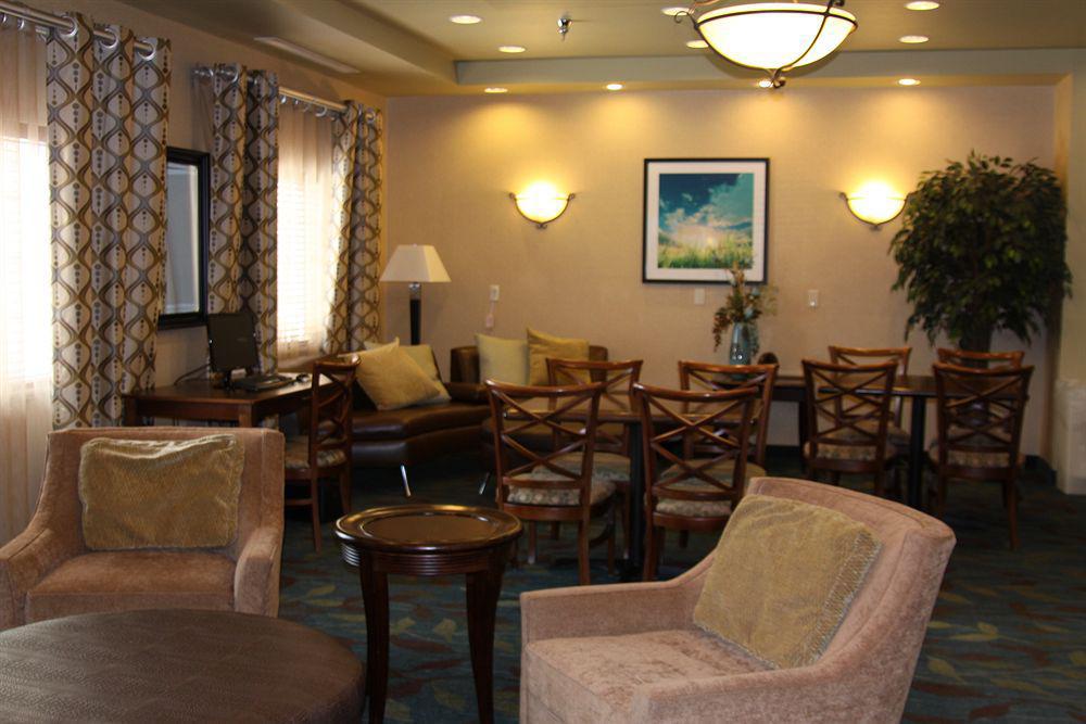 Candlewood Fargo-north Dakota State By Ihg