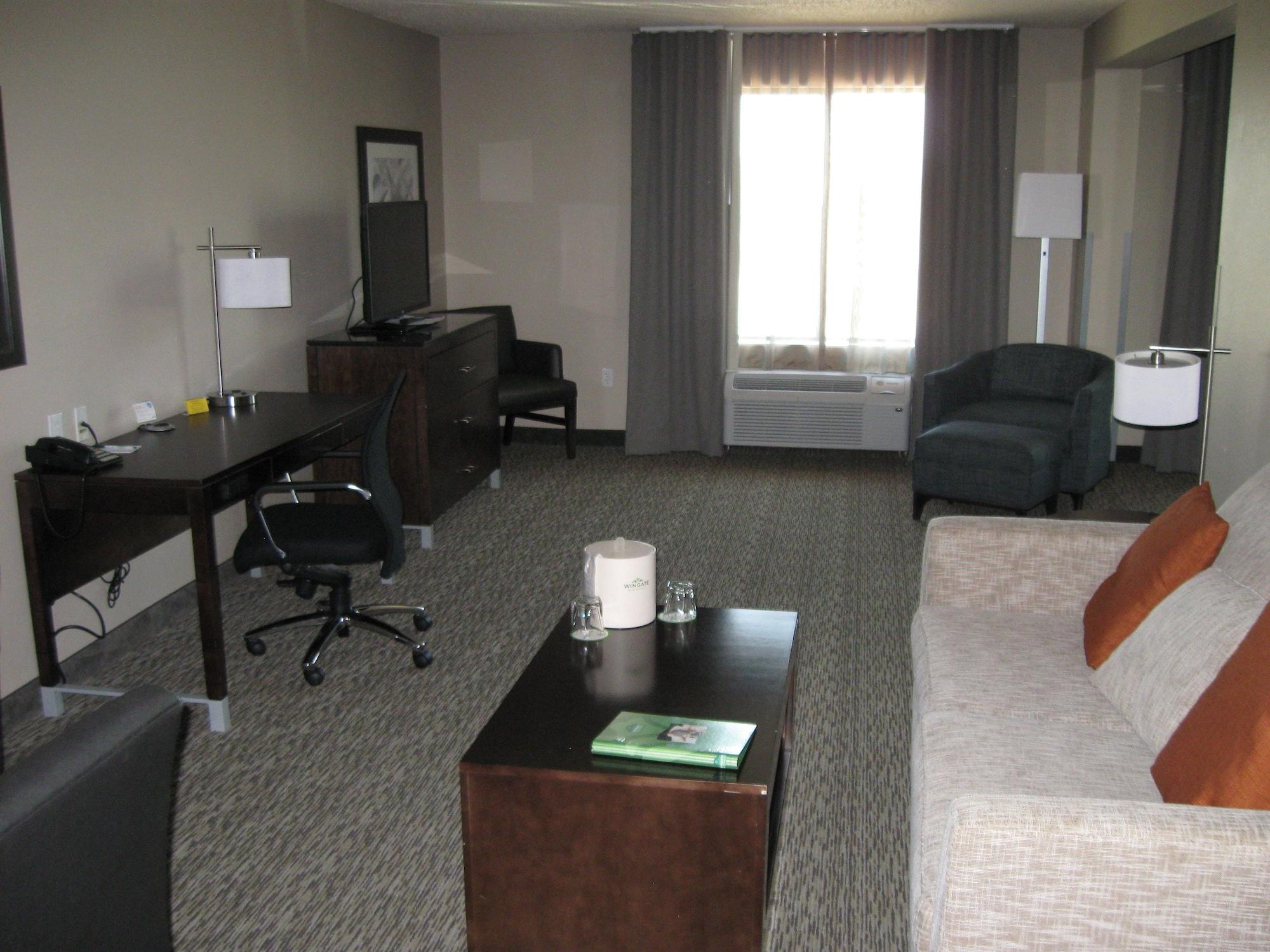 Wingate By Wyndham Hotel