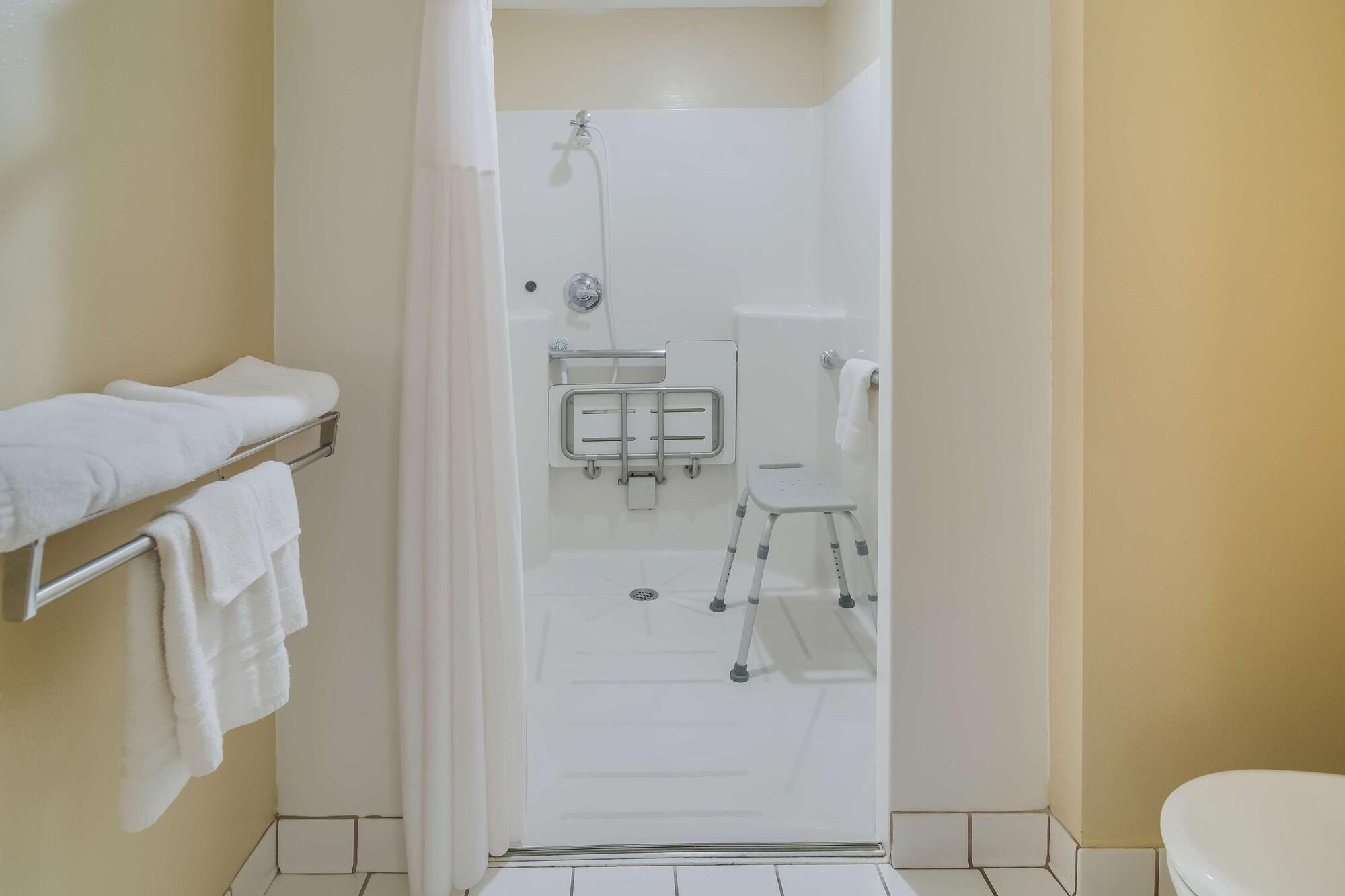 Hotel Americas Value Fargo